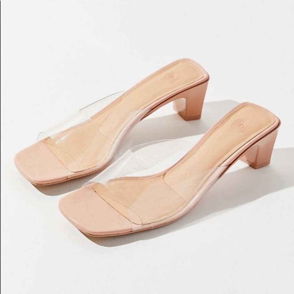 NWT UO clear nude slides